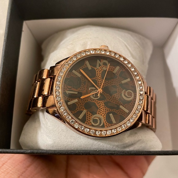 COPY - Geneva Watch / Rose Gold - Picture 1 of 3